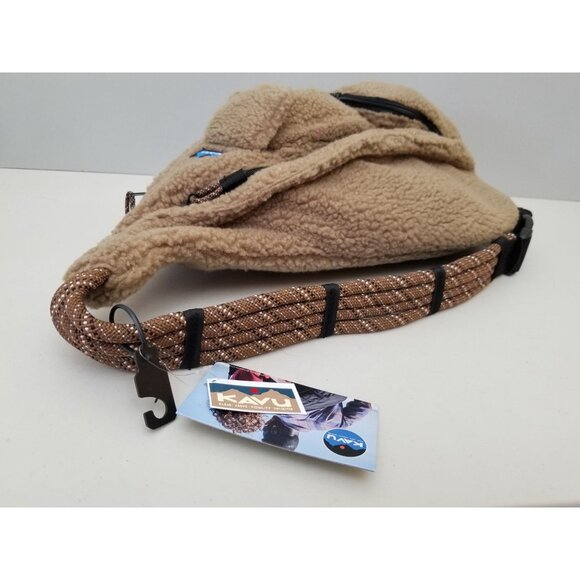 Kavu Mini Rope Fleece Sling Bag Teddy Brown - Picture 5 of 5